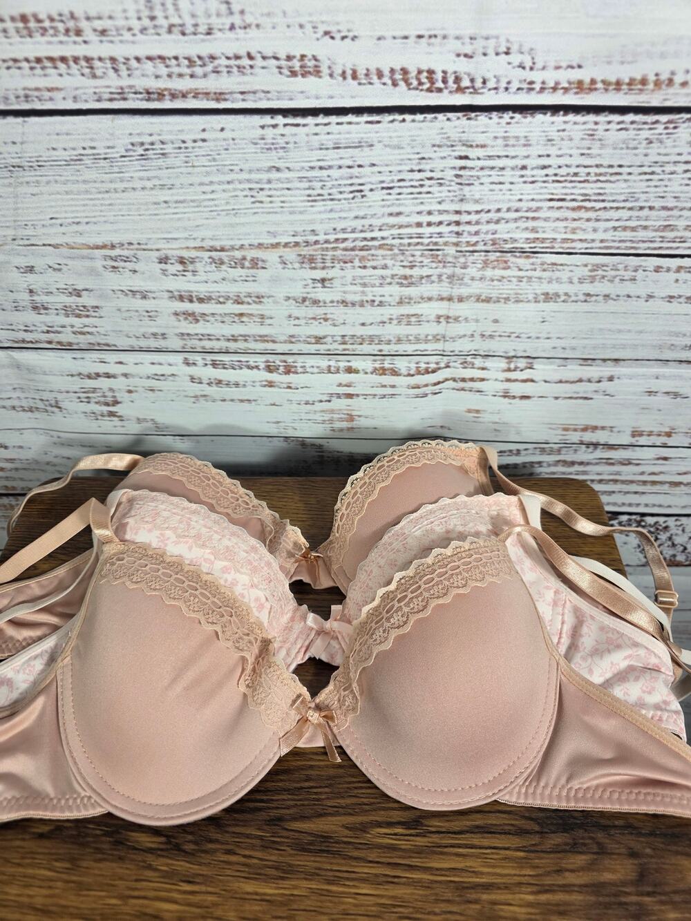 Tahari Gils Size 34A Bra Lot of 3